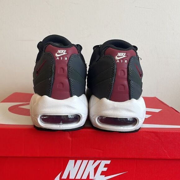 Nike Air Max 95 Essential Anthracite Team Red Men6/Women 7.5(DQ3982-001)MSRP$175 - Picture 7 of 14